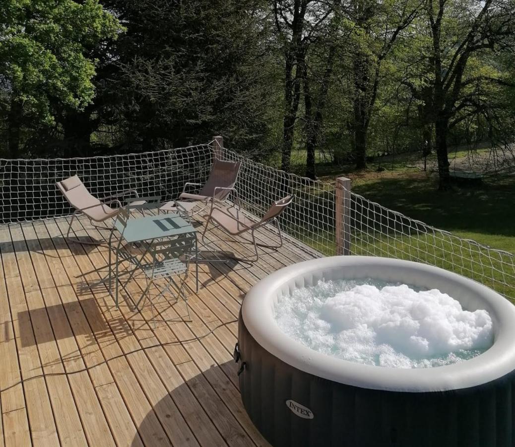 Monchateau Etoile, Hebergement Insolite Avec Spa Merlas Bagian luar foto